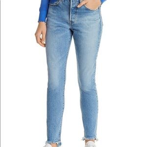 Levi’s skinny jeans